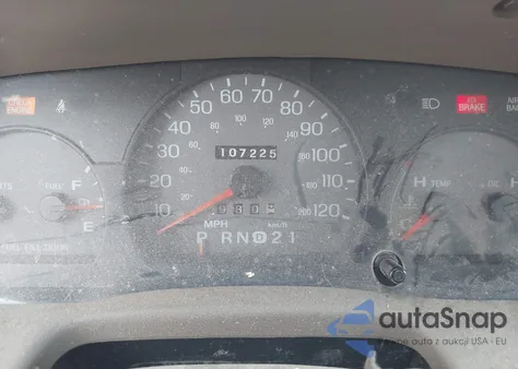 1999 Mercury Grand Marquis Gs z USA, uszkodzony, nr VIN 2MEFM74W2XX701994